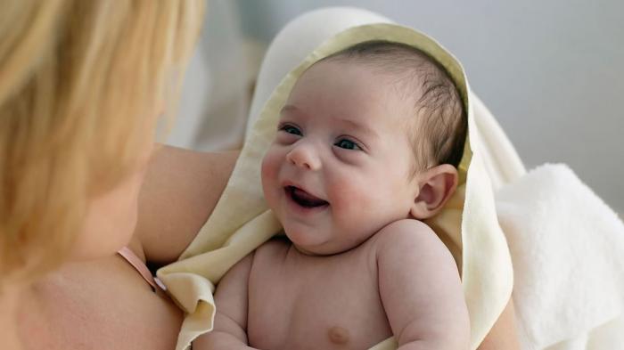Bintik Putih (Milia) Tampak Pada Wajah Bayi, Begini Cara Mengatasinya
