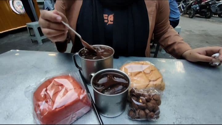 Kesegaran Es Coklat Panjang Umur Pleburan Semarang