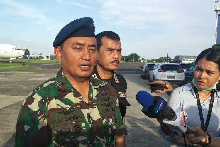 Kepala Dinas Penerangan TNI AU Marsekal Pertama Fajar Adriyanto kepada awak media di Lapangan Udara Halim Perdanakusuma, Jakarta Timur, Rabu (29/1/202