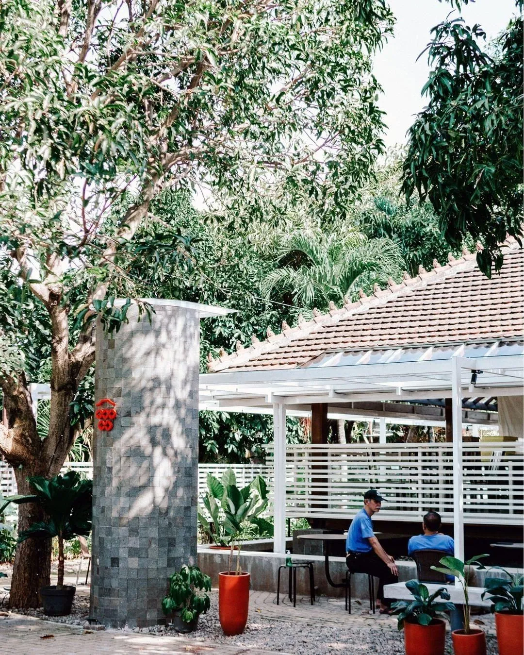 Intip Keunikan Temarasa Coffee & Garden, Hidden Gem di Rumah Sultan Semarang