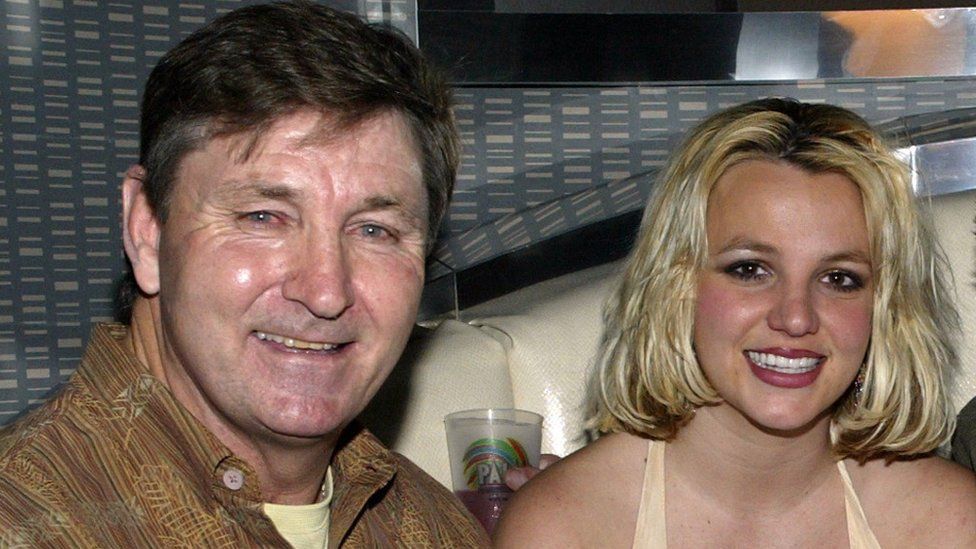 Jamie Spears Setuju Untuk Mundur Sebagai Konservator Britney Spears