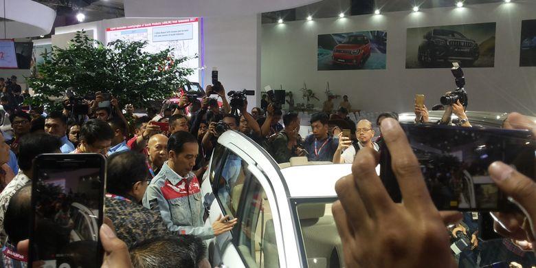 Presiden Jokowi saat menghadiri pembukaan Indonesia International Motor Show 2018 di JIExpo Jakarta