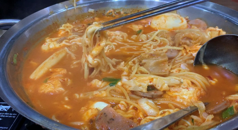 Kims K-Food Restoran Korea Yang Wajib Banget Di Kunjungi Di Semarang