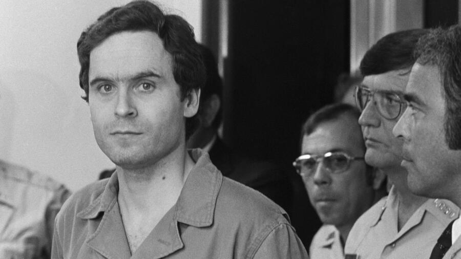 Kisah Ted Bundy, Pembunuh berantai Amerika