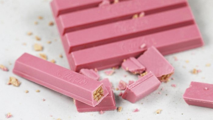 KitKat Luncurkan Varian Baru Ruby Chocolate, Yuk Cobain?