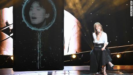 Korea Selatan telah menggunakan AI untuk membawa suara superstar yang sudah mati kembali ke panggung