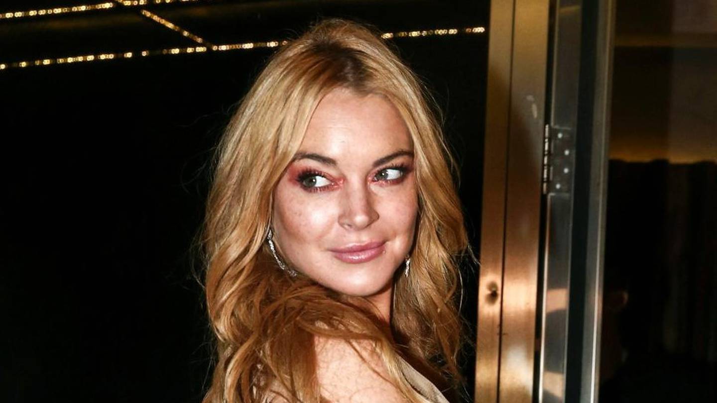 Lindsay Lohan terlihat Berbeda dalam selfie Instagram terbarunya