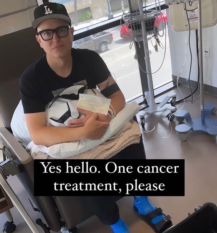Mark Hoppus, Bassis Blink-182 Mengungkapkan Dia Menderita Kanker : Menyebalkan dan Saya Takut