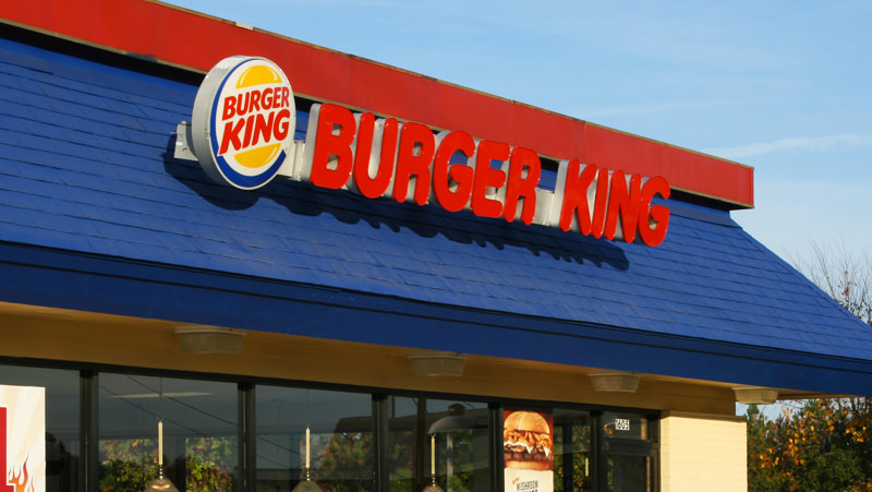 Mengharukan, Burger King Ajak Netizen Untuk Memesan Makanan Dari Fast Food Lain Seperti Mc Donald Dan KFC