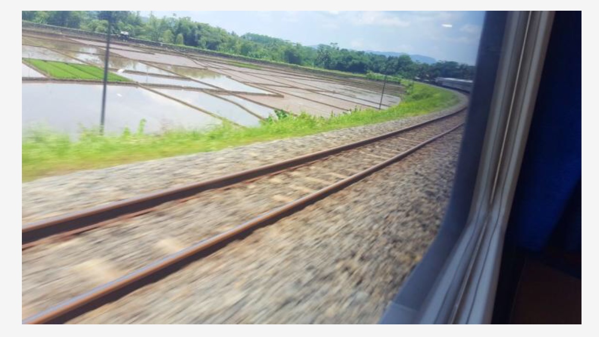Menilik Perlintasan Jalur Rel Ganda Jateng Selatan