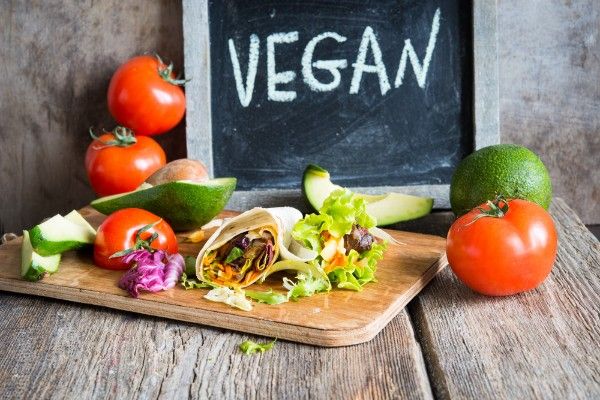 Rahasia Awet Muda Sophia Latjuba : Diet Vegan