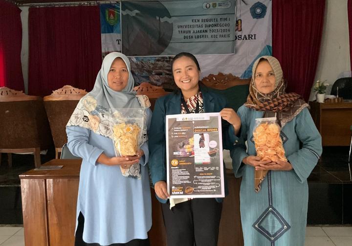 TINGKATKAN PENGETAHUAN! KKN UNDIP TIM 1 UNDIP LAKUKAN EDUKASI E ...