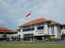Ternya SMA Tertua dan Terluas ada di Semarang