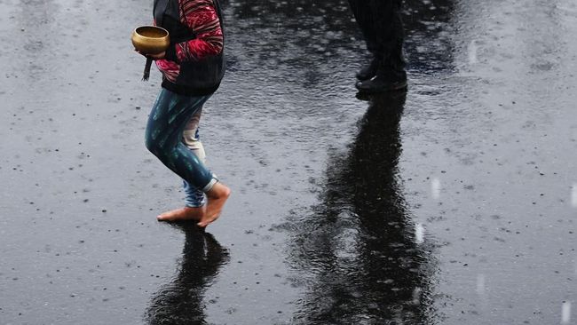 Ternyata Negara In iJuga Melakukan Ritual Mengusir Hujan