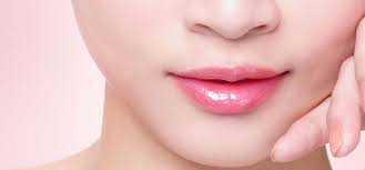 Tips Lipstik Agar Awet Seharian 