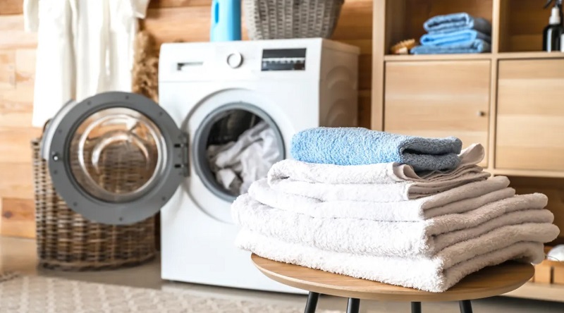 Tips Mencuci Handuk dan Baju Putih Dekil