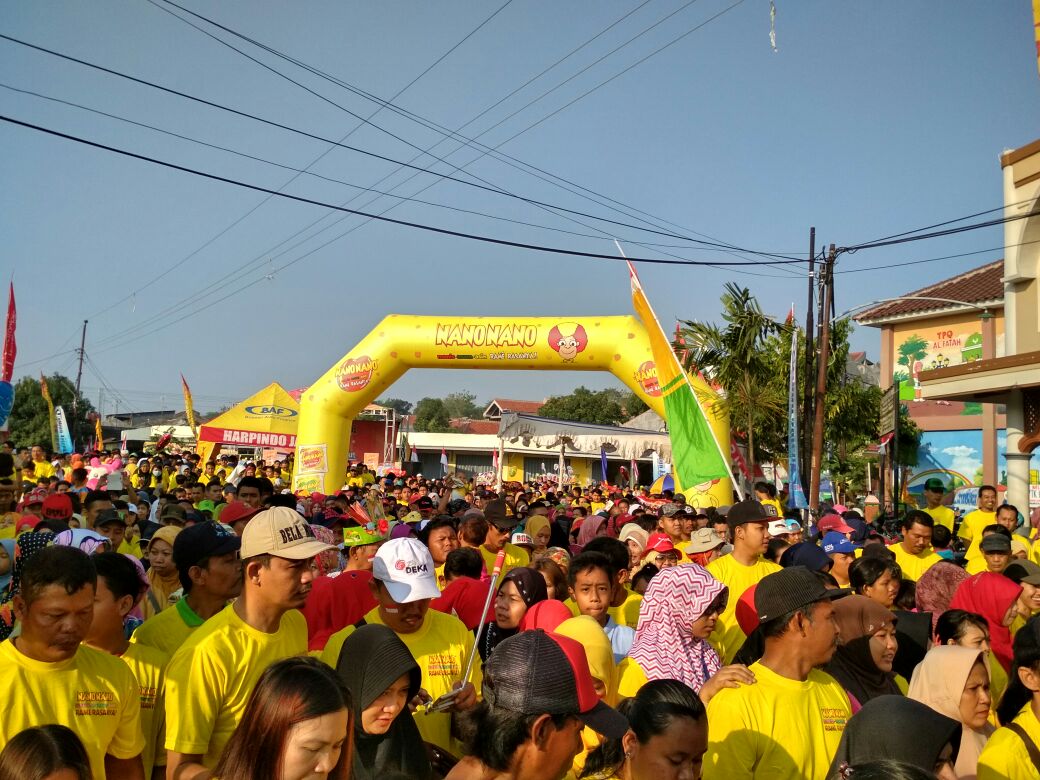 Warga Sendangmulyo Ikuti Jalan Santai Di Gebyar Semarangan Bersama Tribun Jateng