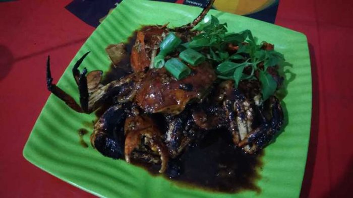 Kepiting lada hitam di warung seafood nggemeske  