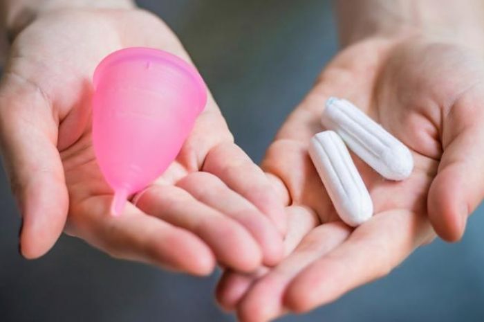 Yuk, Ketahui Lebih Jauh tentang Tampon dan Menstrual Cup sebagai Pengganti Pembalut